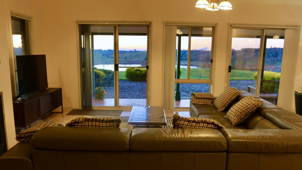 Photo of Livingroom in Oberon