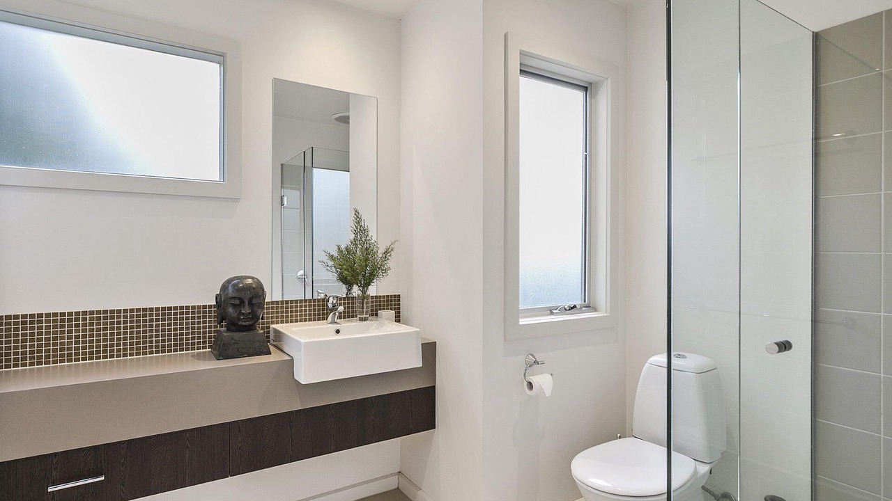 Photo of Bathroom in Aireys Inlet