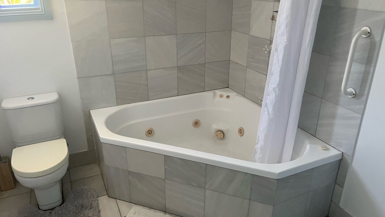 Photo of Bathroom in Avoca Beach