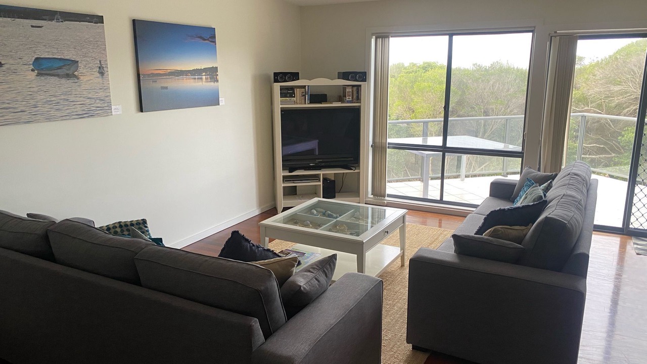 Photo of Livingroom in Tura Beach