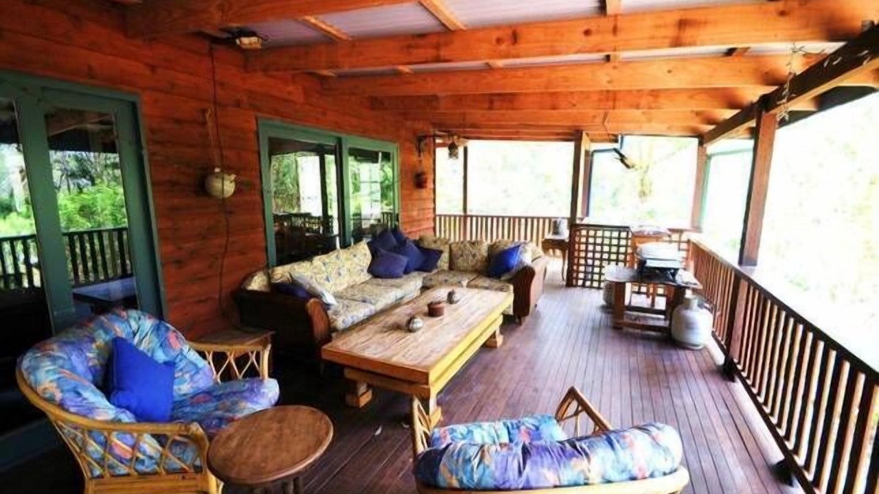 Photo of Livingroom in Hyland Park