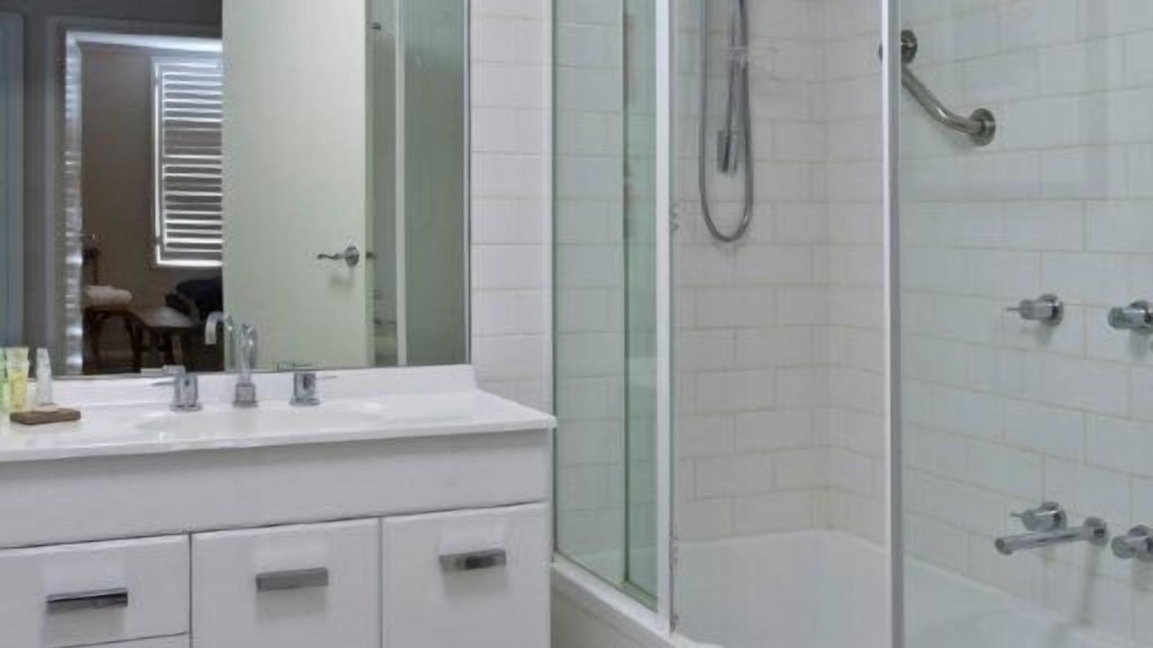Photo of Bathroom in Southbank