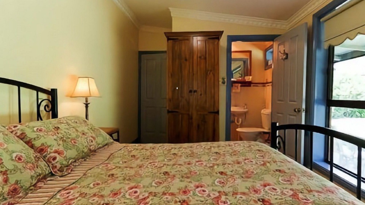 Photo of Bedroom in Barrengarry