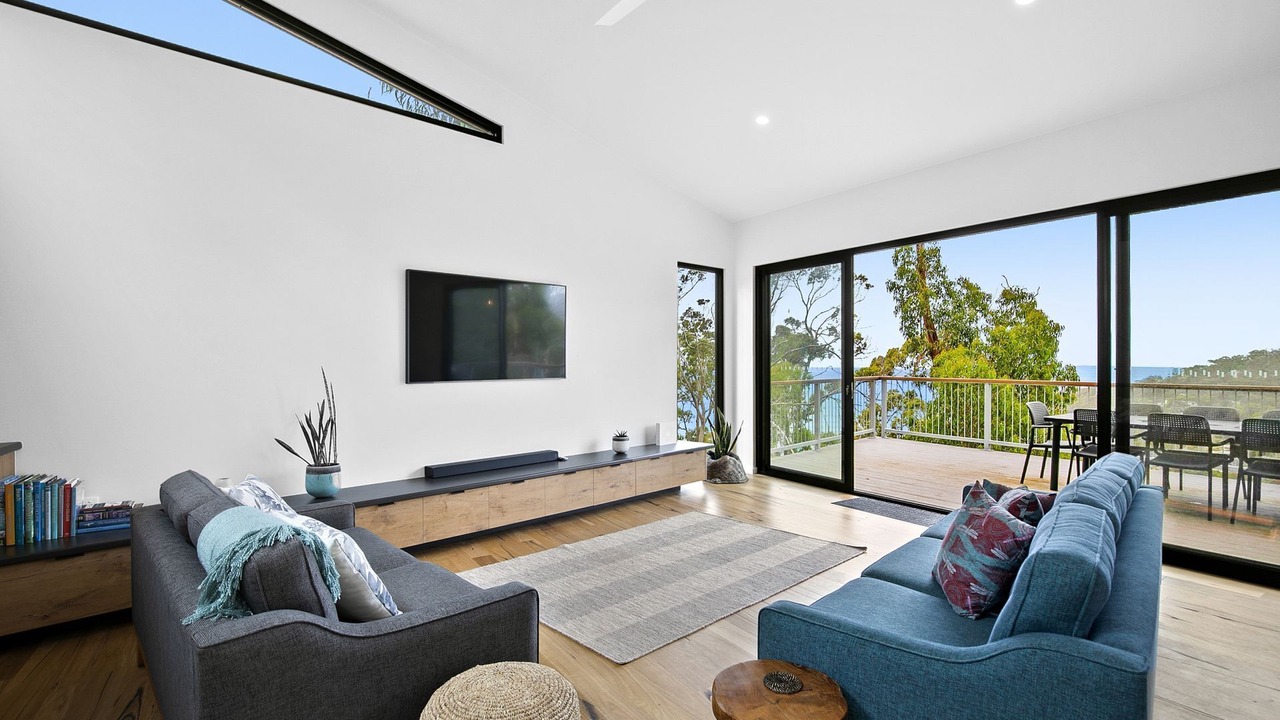 Photo of Livingroom in Wye River
