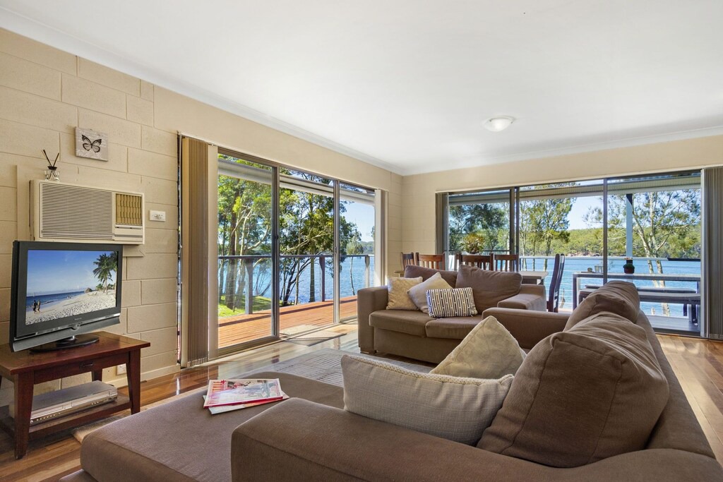 Photo of Livingroom in Kings Point