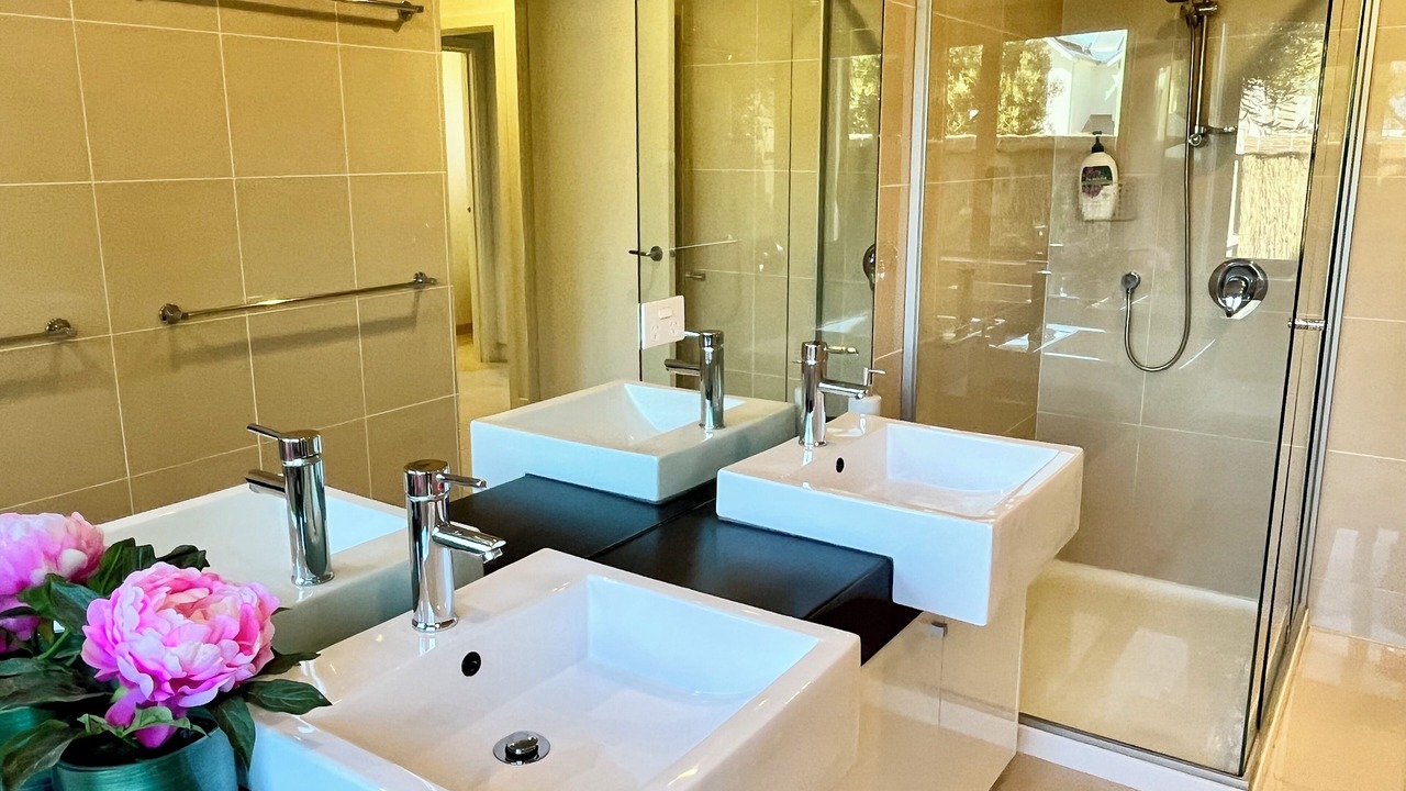 Photo of Bathroom in Torquay