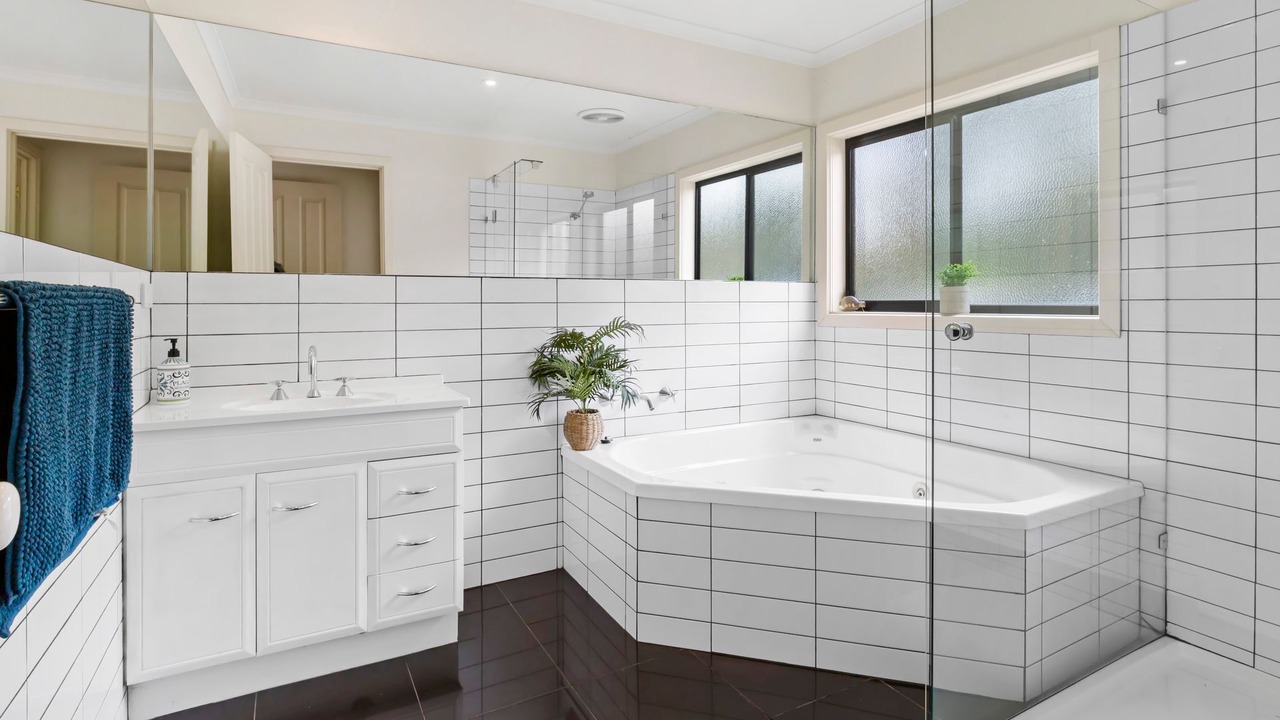 Photo of Bathroom in Rosebud