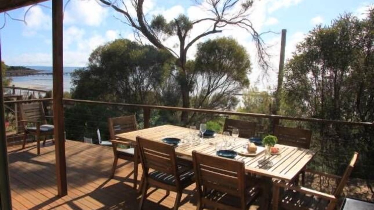Photo of Outdoor in Emu Bay