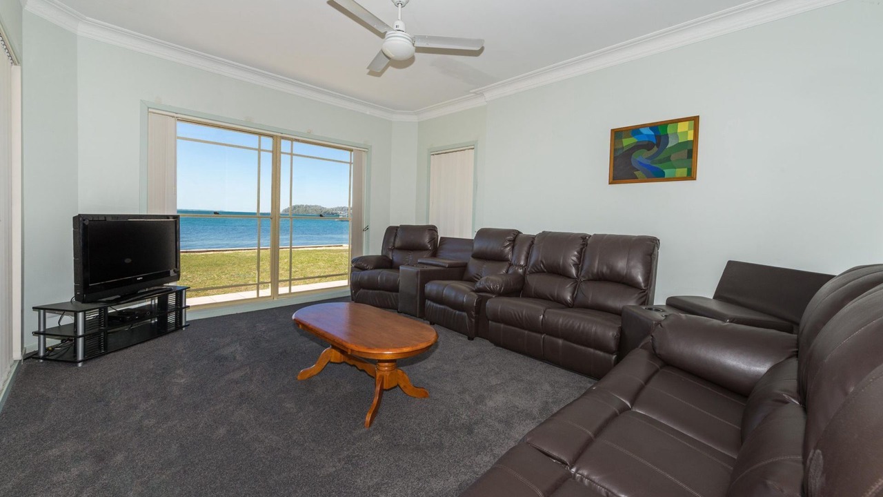 Photo of Livingroom in Salamander Bay