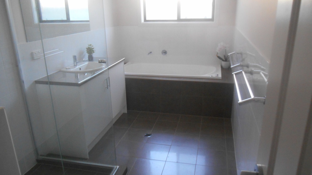 Photo of Bathroom in Dalrymple