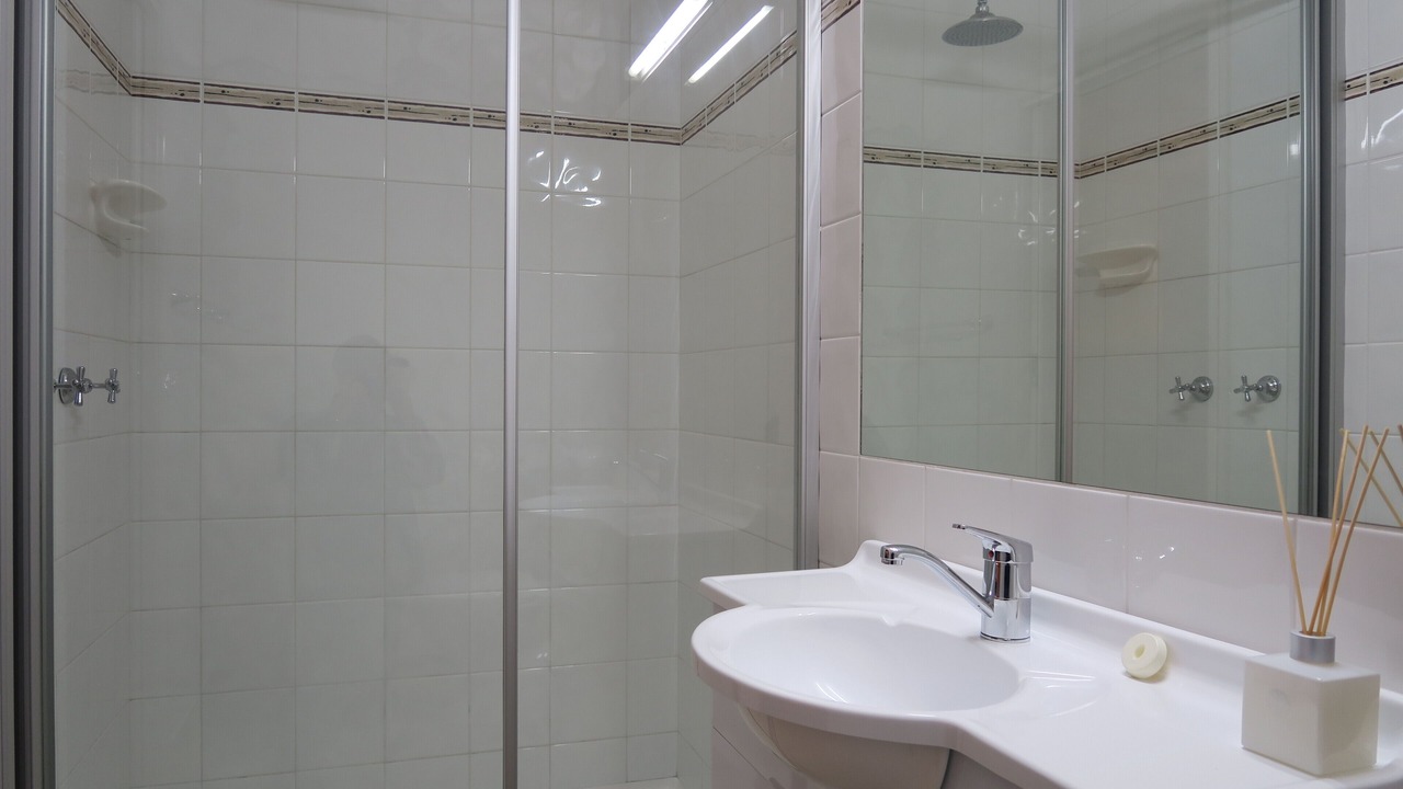 Photo of Bathroom in Sea Lake