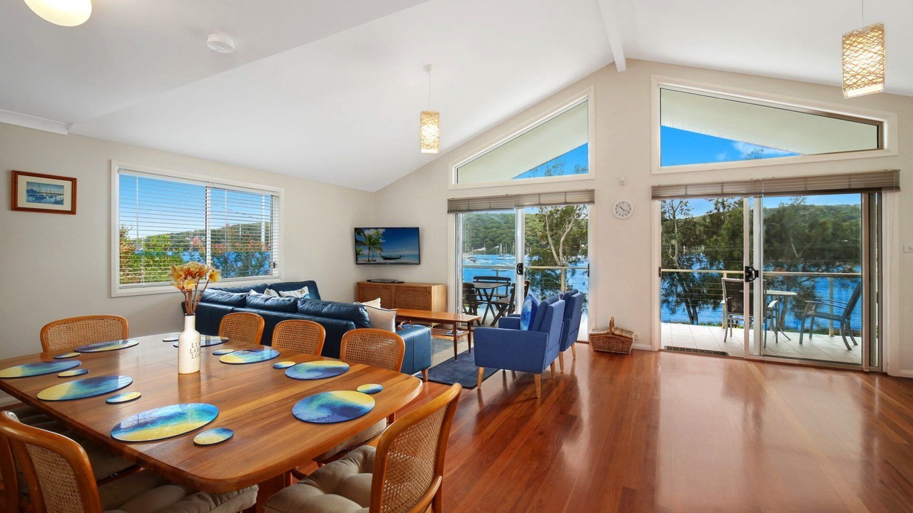 Photo of Livingroom in Hardys Bay