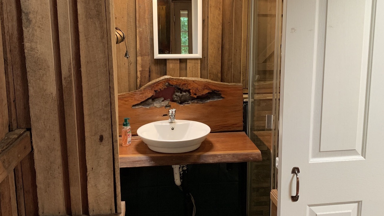 Photo of Bathroom in Wollombi