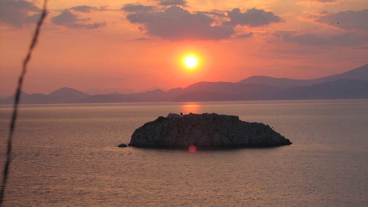 Photo of Others in Hydra