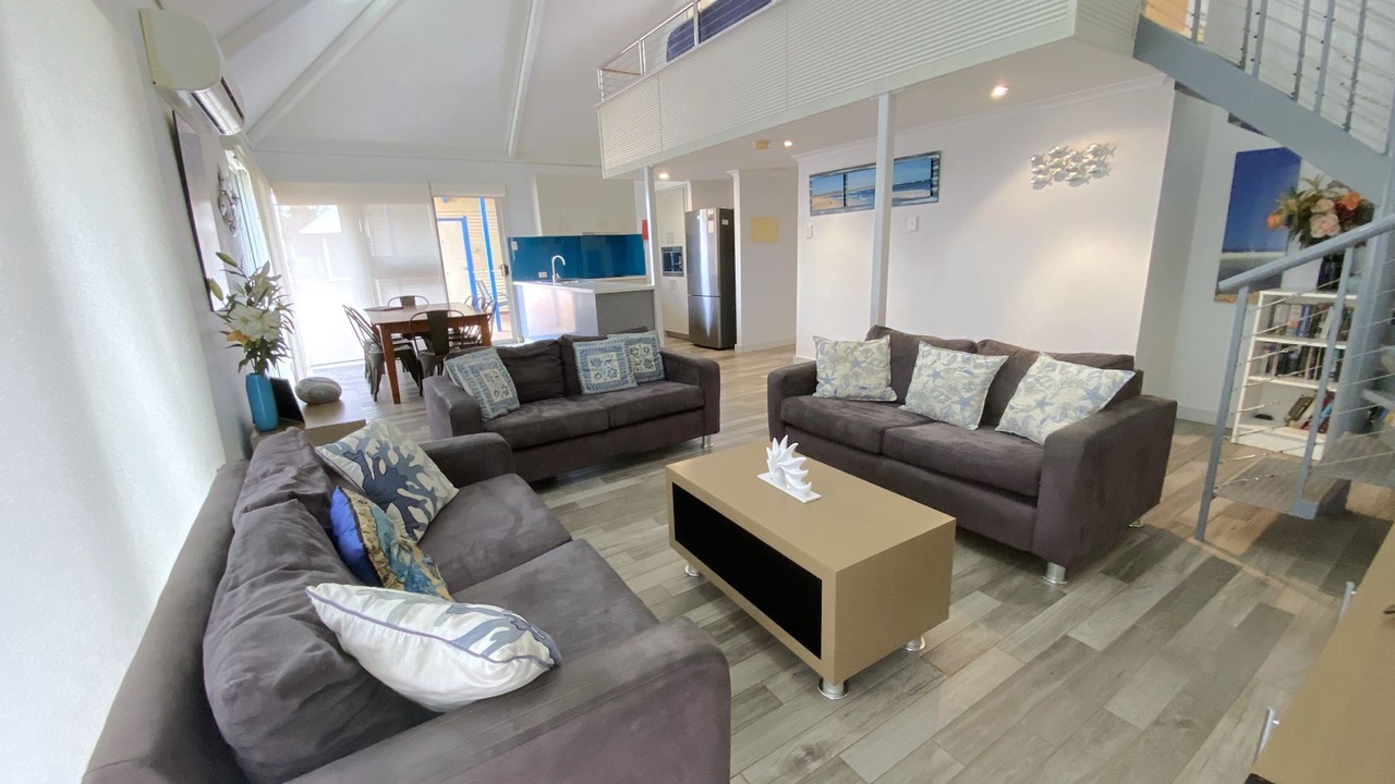 Photo of Livingroom in Exmouth