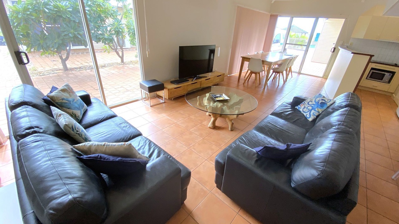 Photo of Livingroom in Exmouth