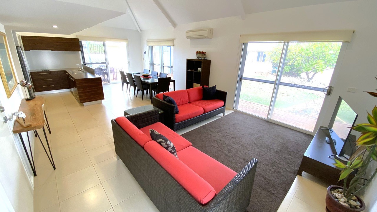 Photo of Livingroom in Exmouth