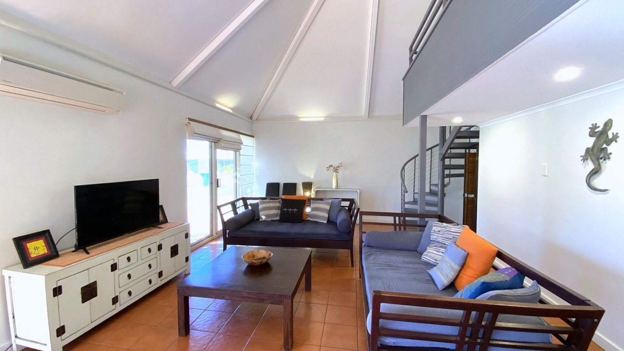 Photo of Livingroom in Exmouth