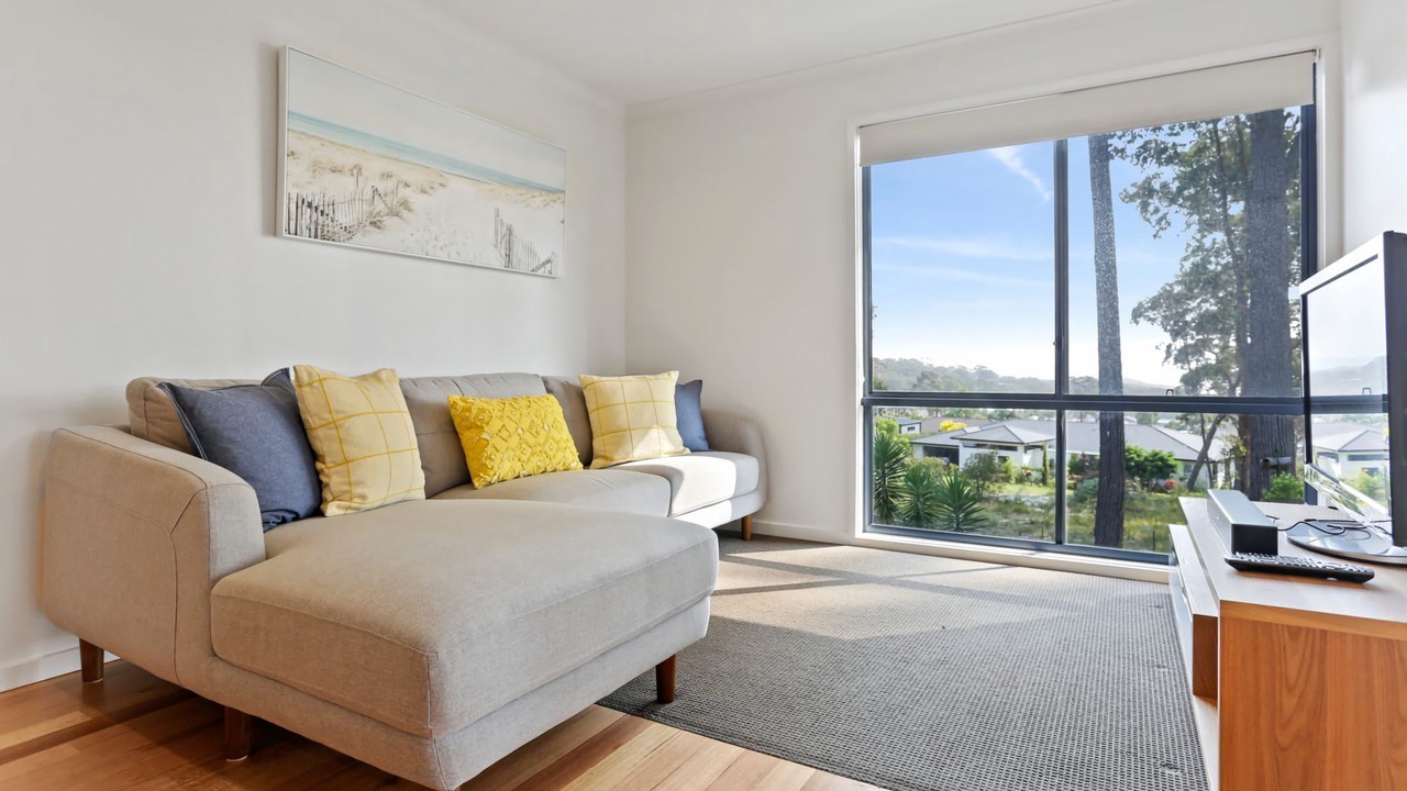 Photo of Livingroom in Tura Beach