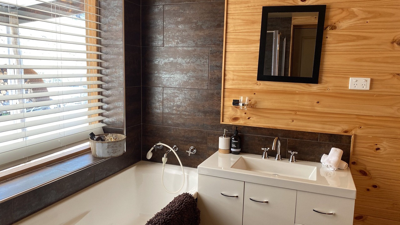 Photo of Bathroom in Cobungra