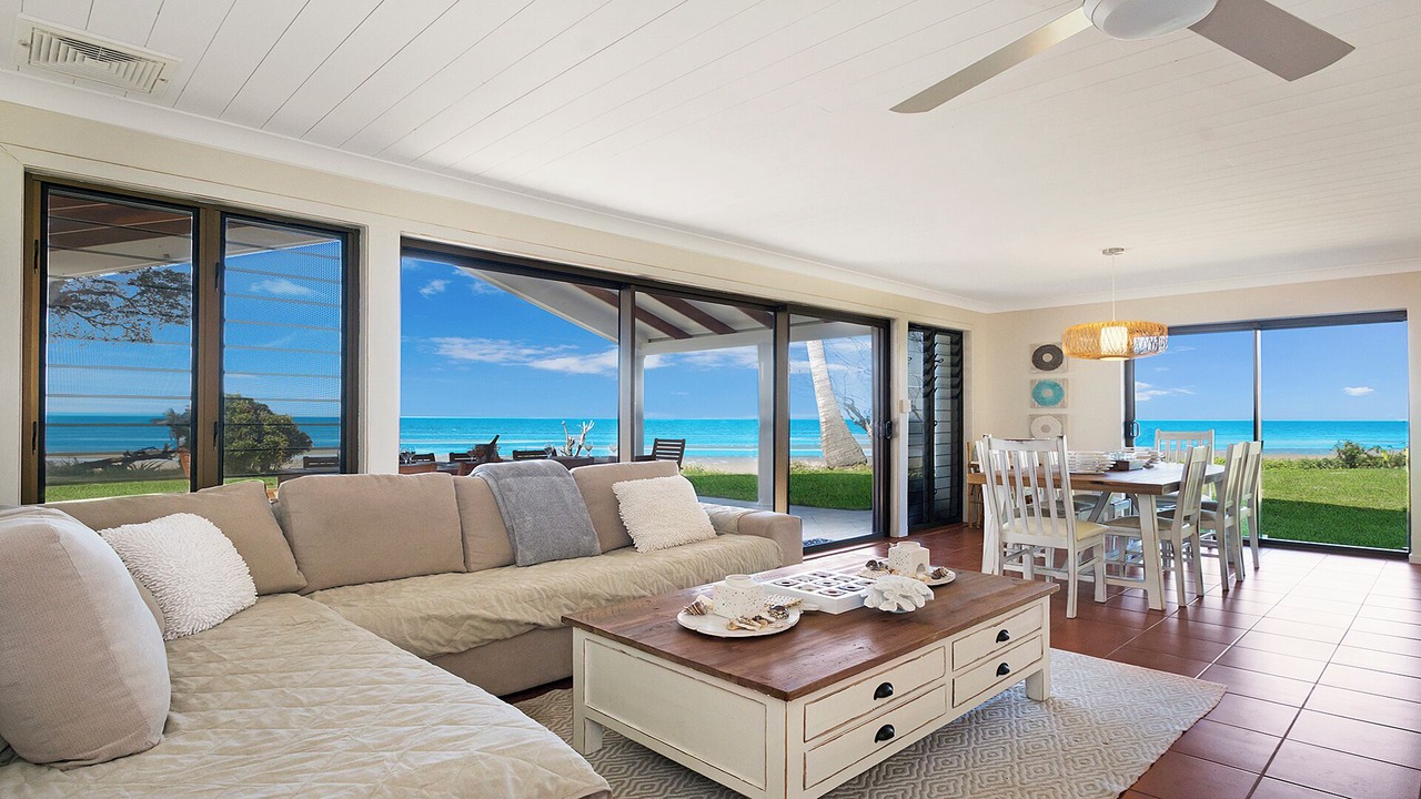 Photo of Livingroom in Beachmere