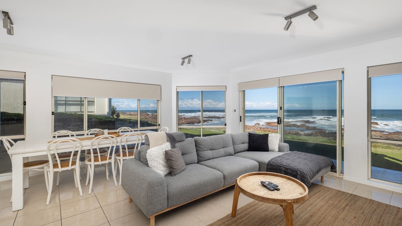 Photo of Livingroom in Anna Bay