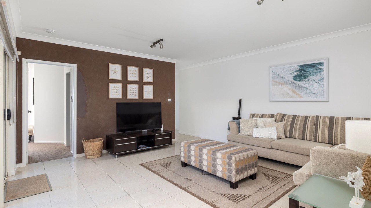 Photo of Livingroom in Anna Bay
