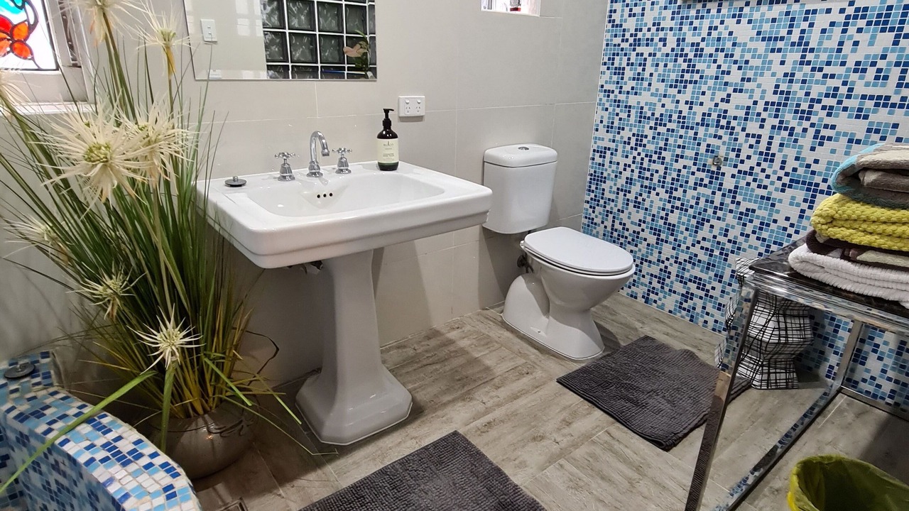 Photo of Bathroom in Arncliffe