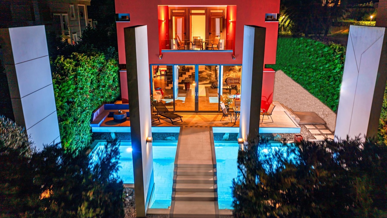 Photo of Outdoor in Ixia
