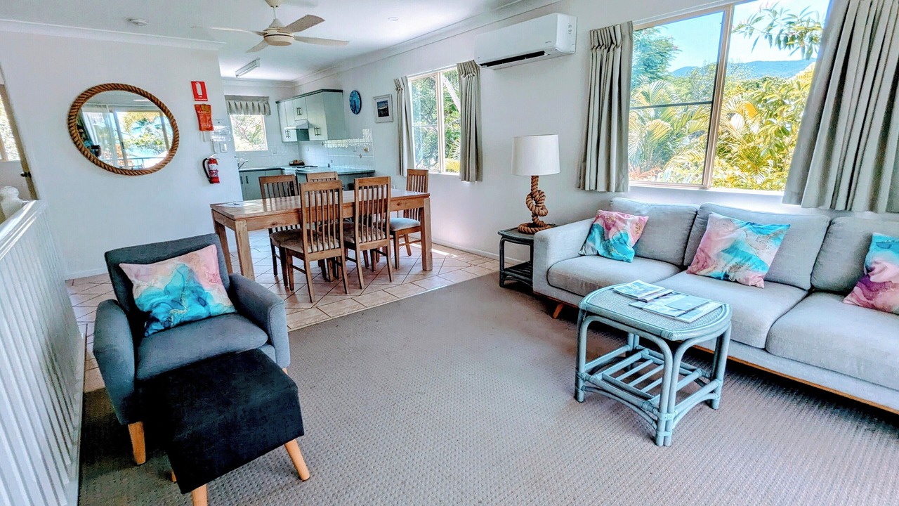 Photo of Livingroom in Horseshoe Bay