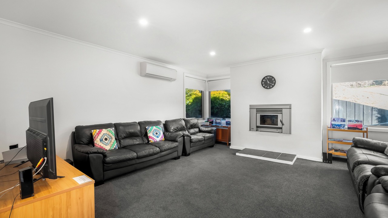 Photo of Livingroom in West Hobart