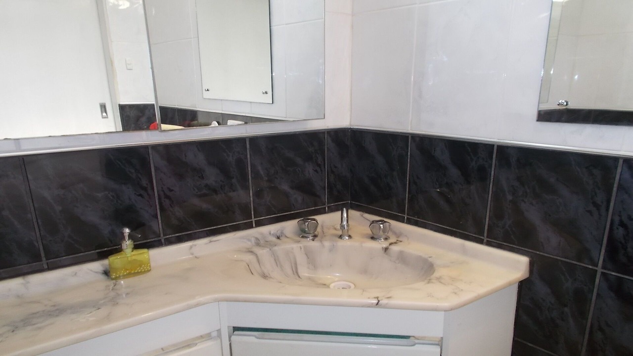 Photo of Bathroom in Davenport