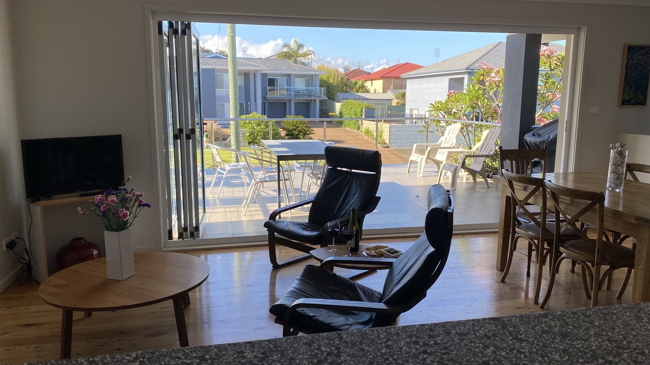 Photo of Livingroom in Caves Beach
