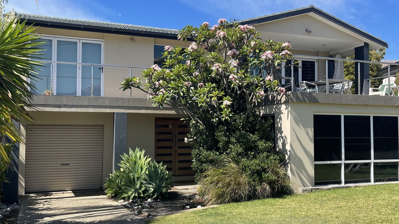 Photo of Outdoor in Caves Beach