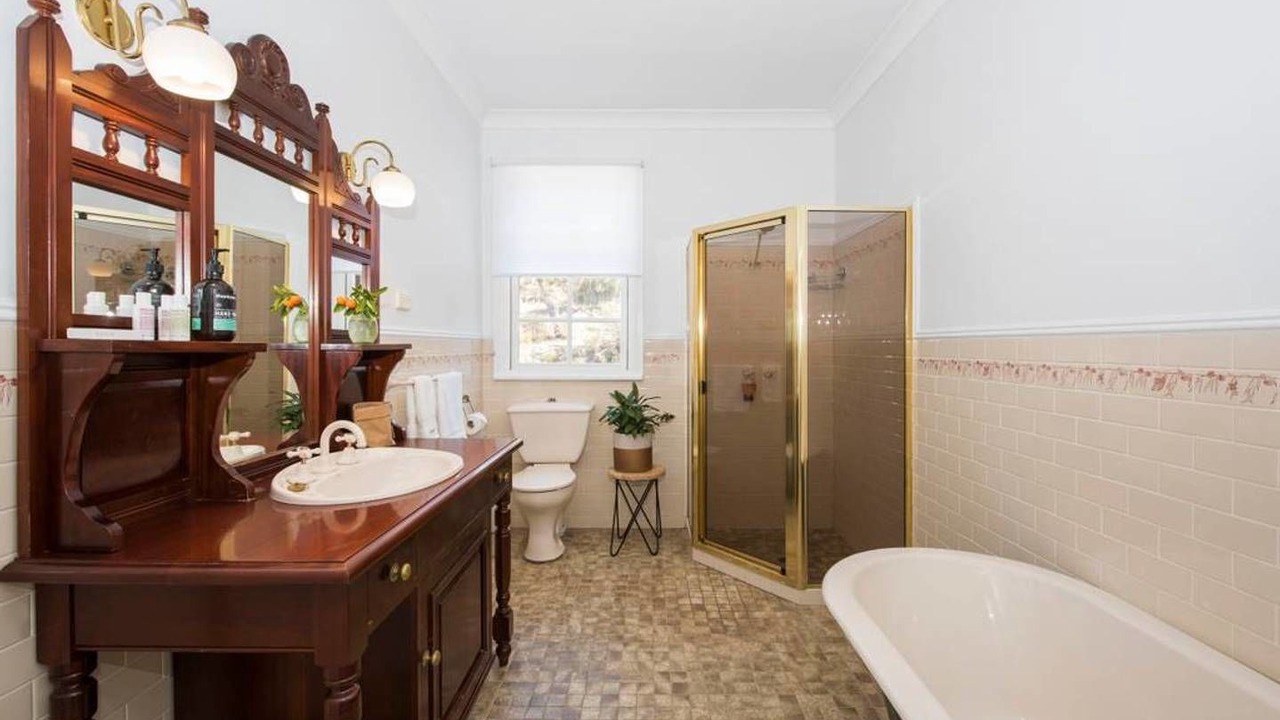 Photo of Bathroom in Eurunderee