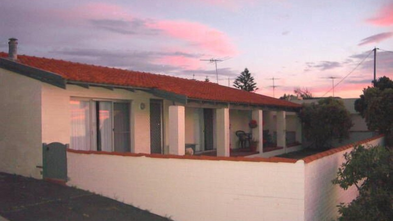Photo of Outdoor in Halls Head