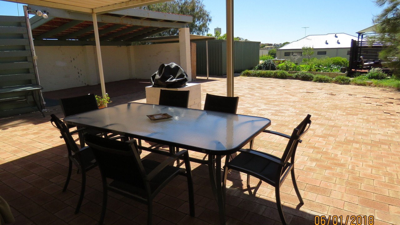 Photo of Outdoor in Halls Head