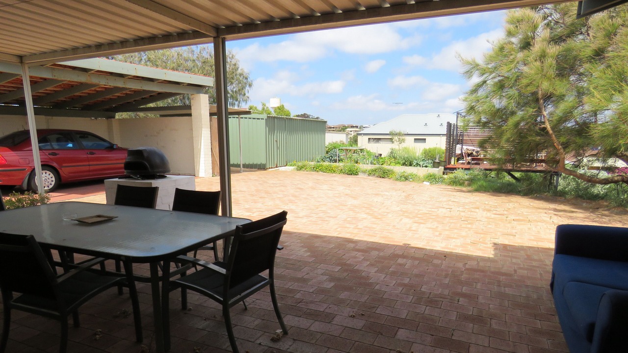 Photo of Outdoor in Halls Head