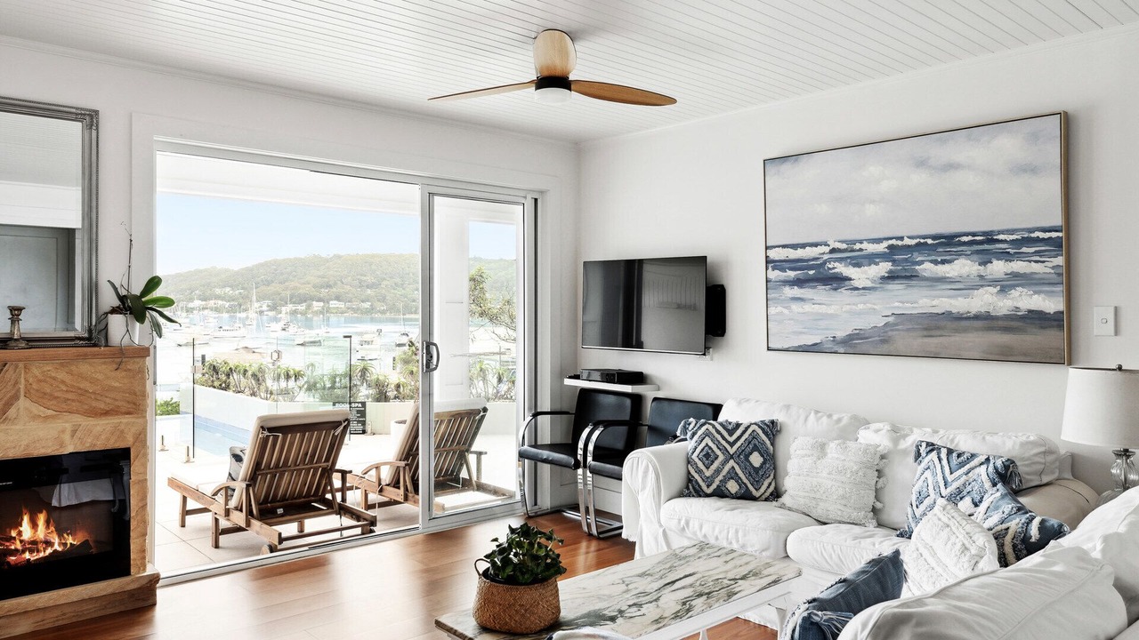 Photo of Livingroom in Avalon Beach