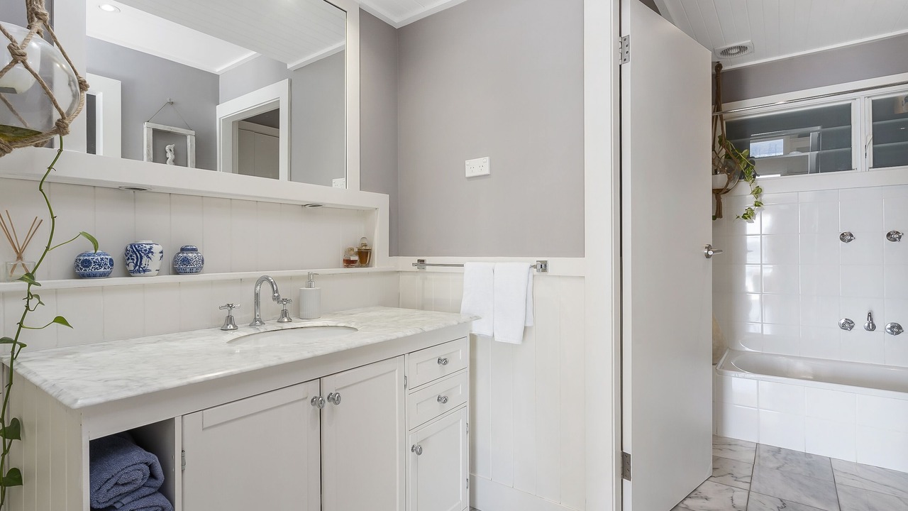 Photo of Bathroom in Avalon Beach