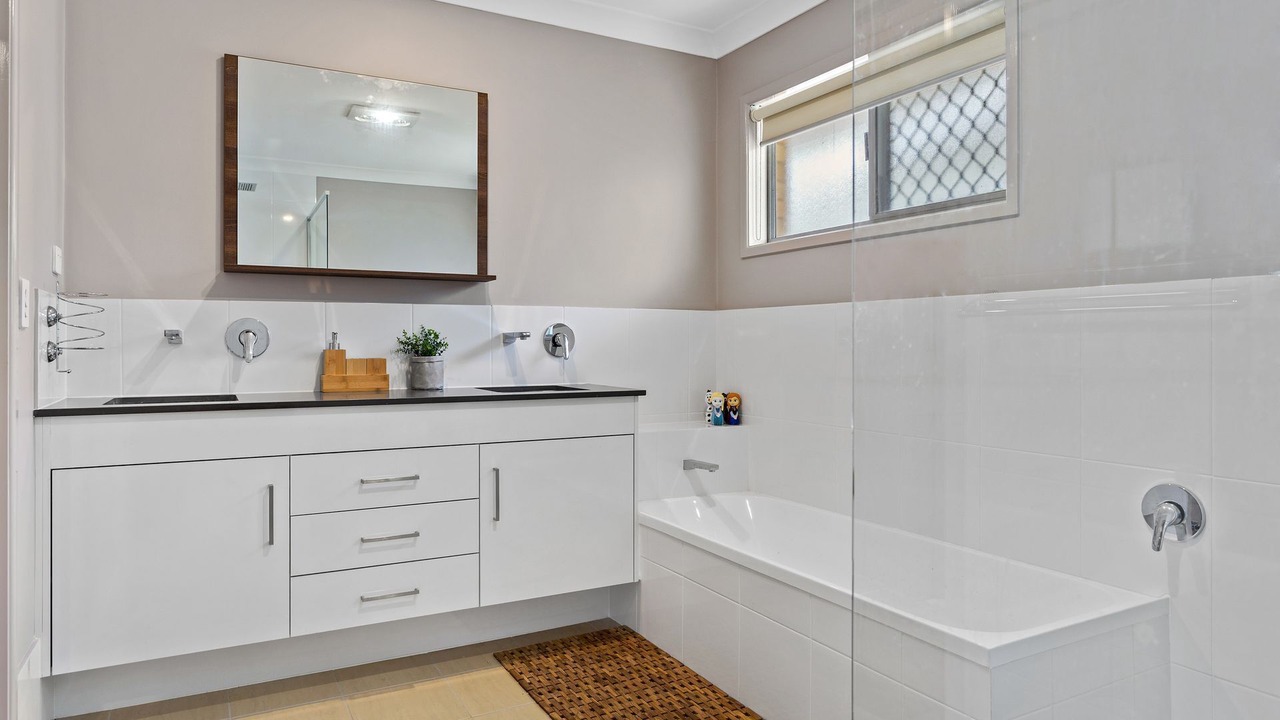 Photo of Bathroom in Tugun