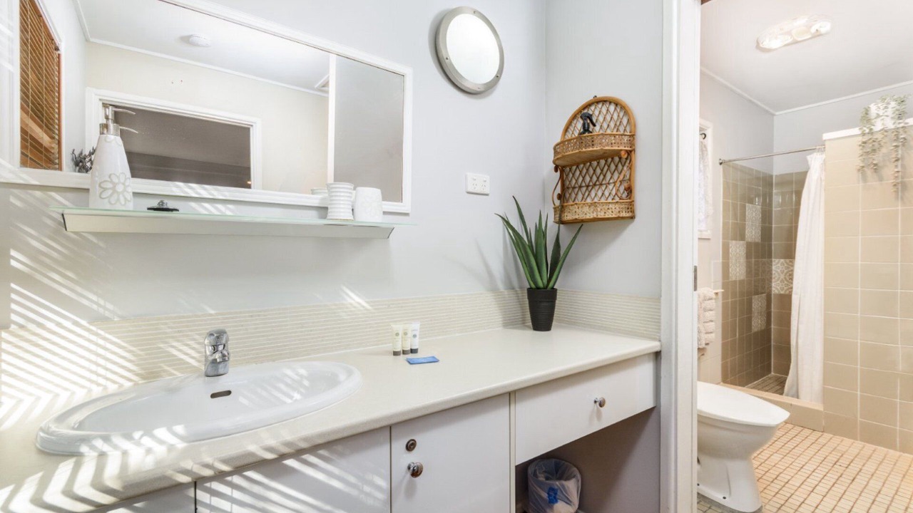 Photo of Bathroom in Banksia Beach