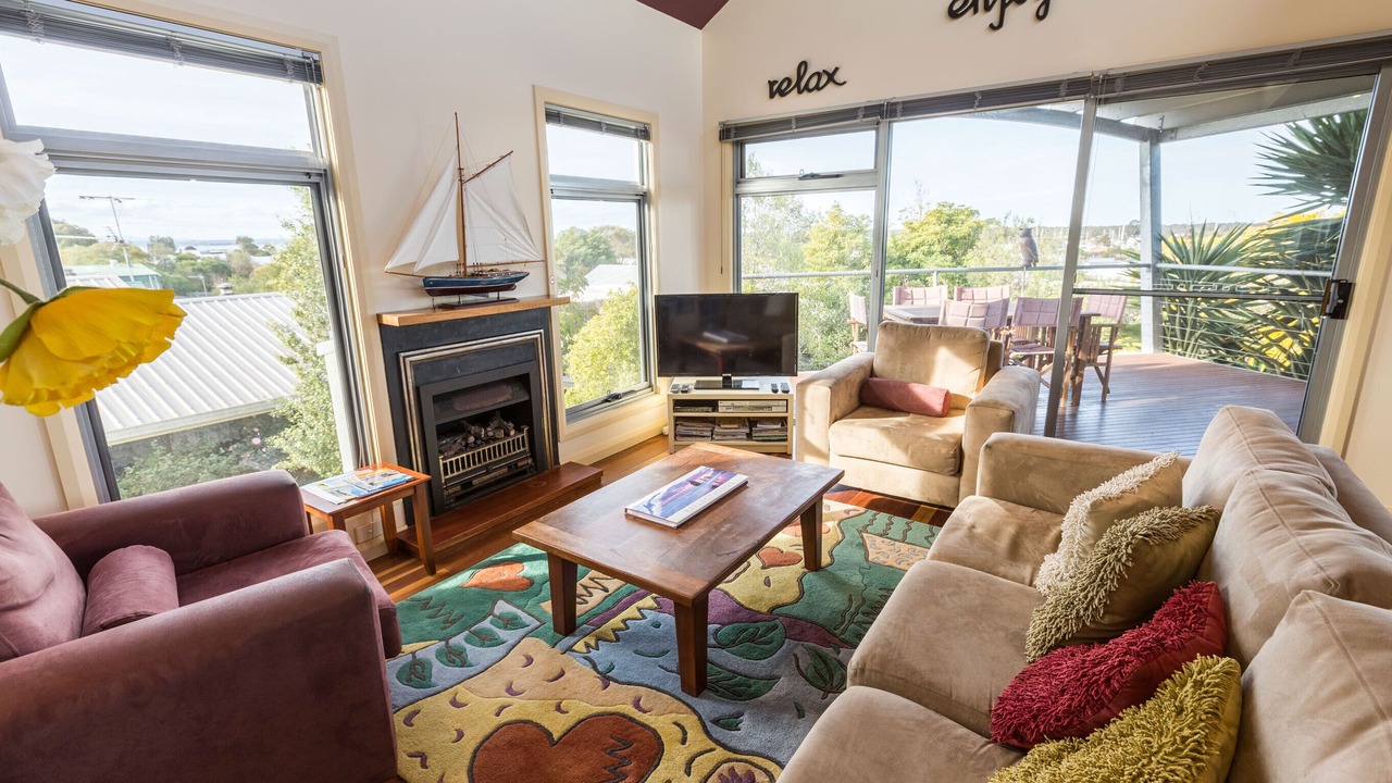 Photo of Livingroom in Paynesville