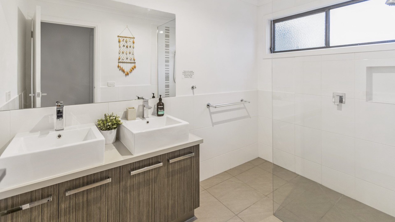 Photo of Bathroom in Newlands Arm