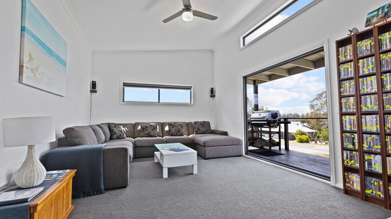 Photo of Livingroom in Newlands Arm