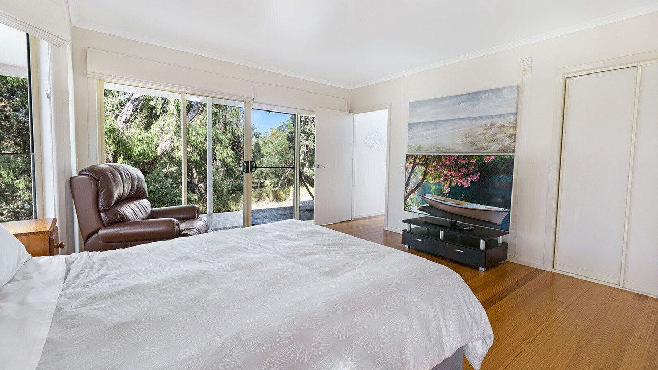Photo of Bedroom in Forge Creek