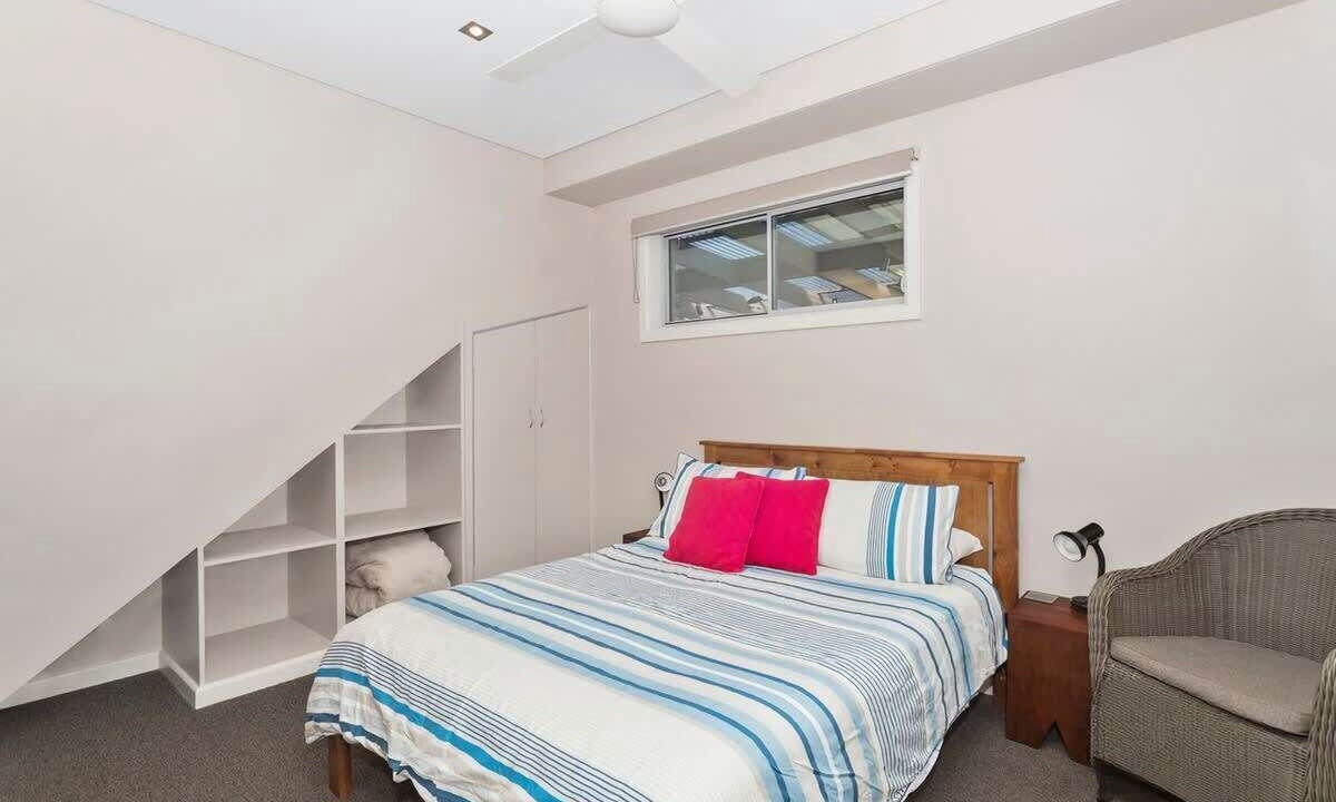 Photo of Bedroom in Dolphin Point