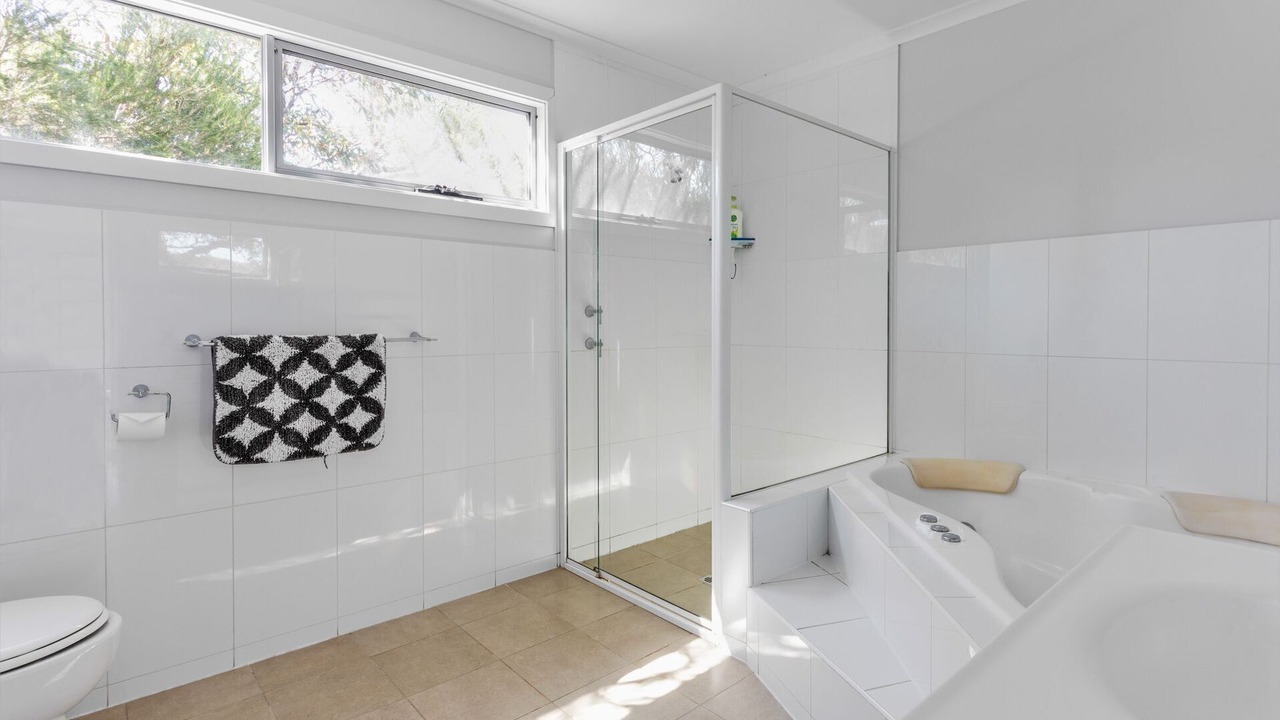 Photo of Bathroom in Carrickalinga