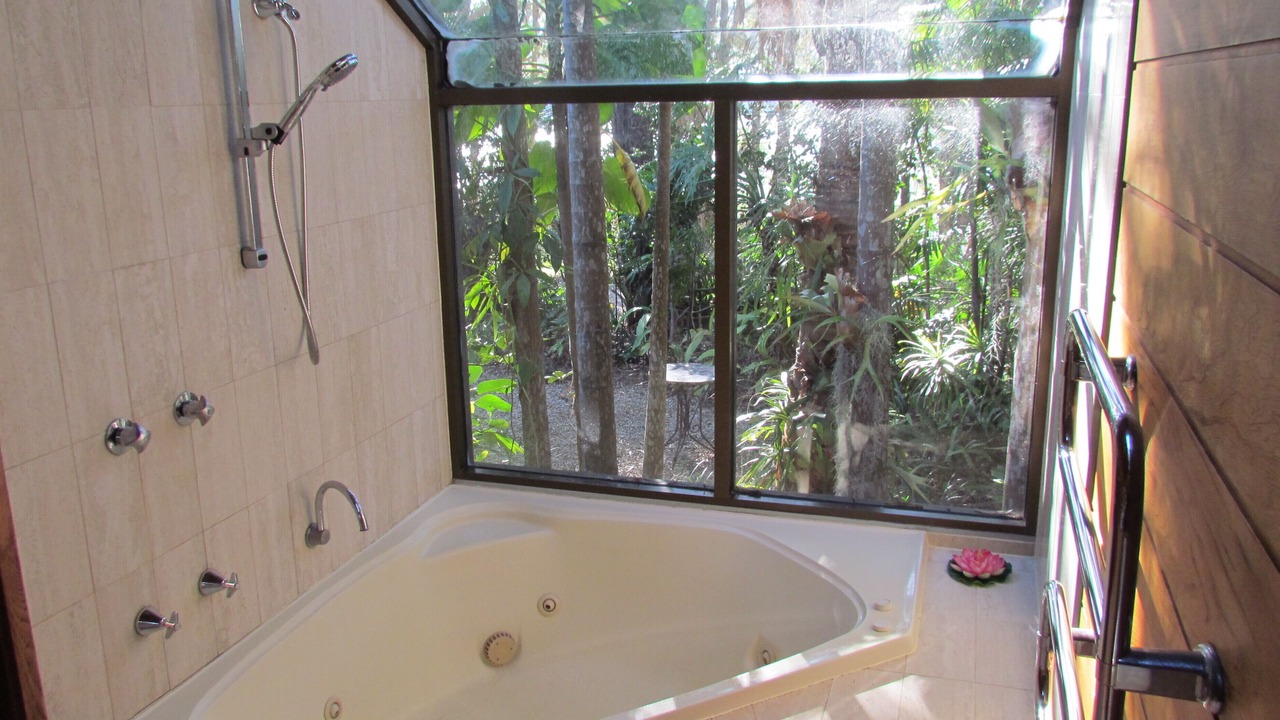 Photo of Bathroom in Emerald Beach
