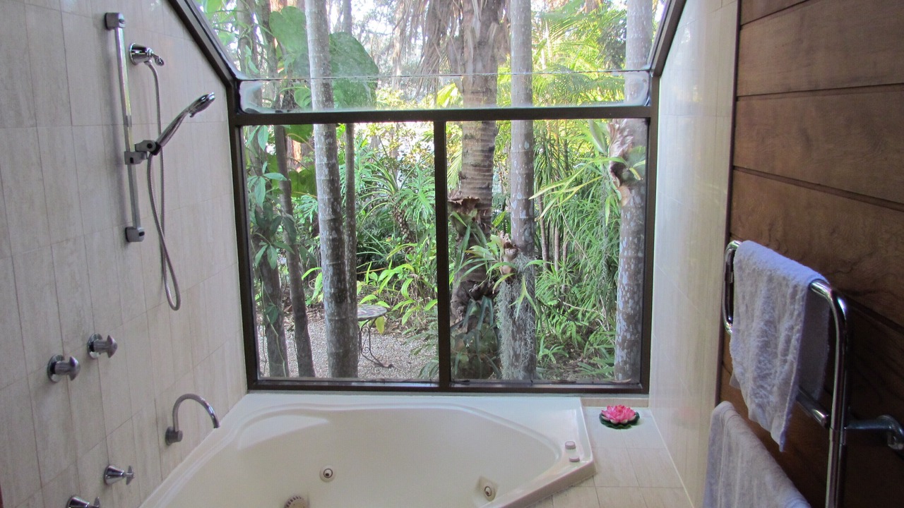 Photo of Bathroom in Emerald Beach
